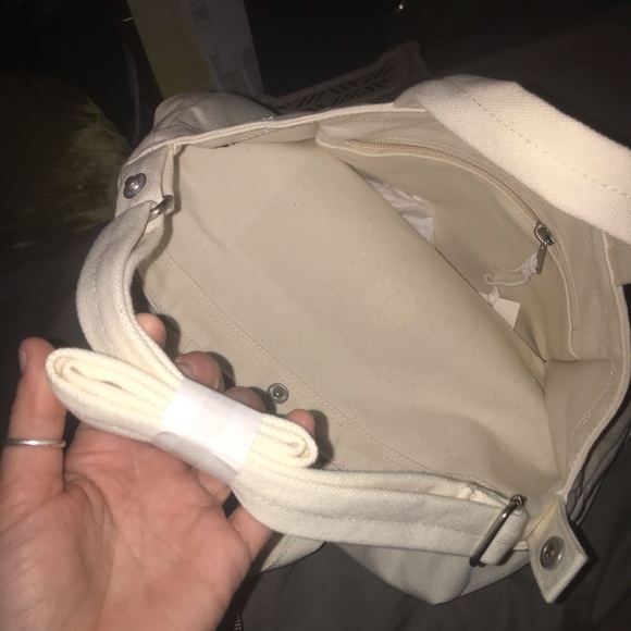 BAGGU x West Elm with Diego Oliverio duck bag - Picture 4 of 8